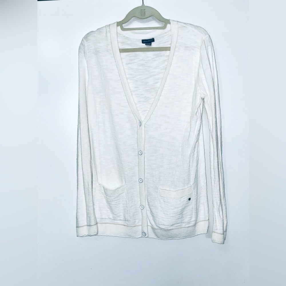 Eddie Bauer White Five Button Cardigan Sweater w/Two Front Pockets Sz M